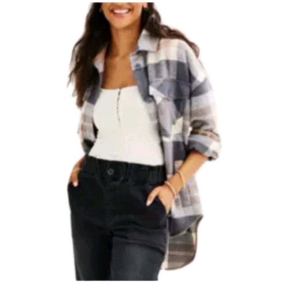 SO Shacket Thick Gray Tan Plaid Oversized Shirt Warm Heavyweight Jacket L NWT